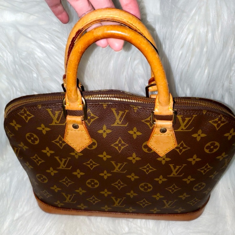 LOUIS VUITTON ALMA MONOGRAM PM
